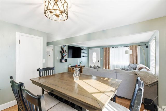 727 Mendon Road, Woonsocket, RI 02895