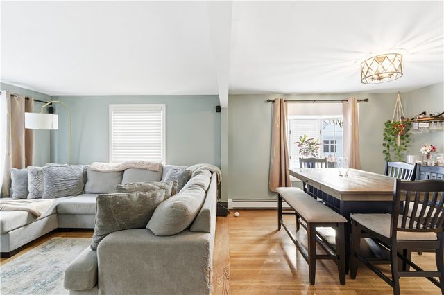 727 Mendon Road, Woonsocket, RI 02895