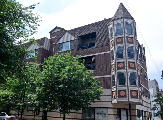 3150 N Oakley Avenue 2N, Chicago, IL 60618