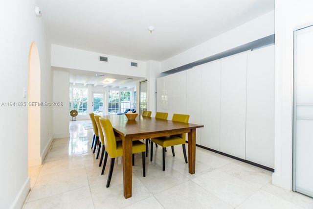 5835 La Gorce Dr, Miami Beach, FL 33140