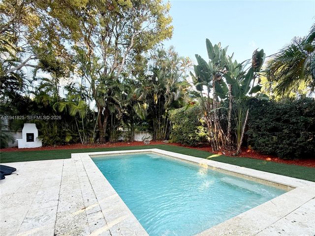 5835 La Gorce Dr, Miami Beach, FL 33140