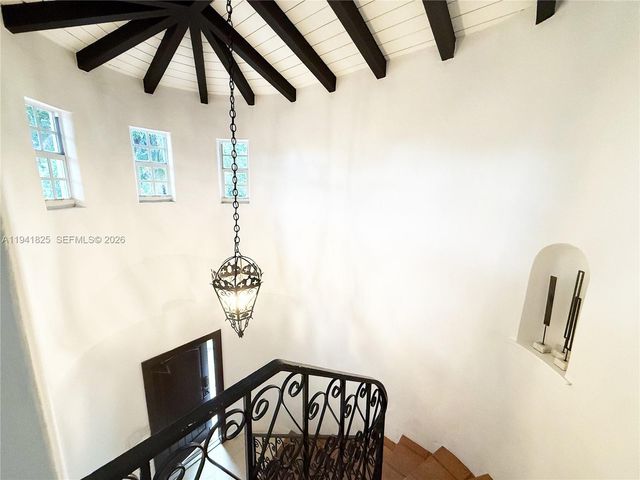 5835 La Gorce Dr, Miami Beach, FL 33140