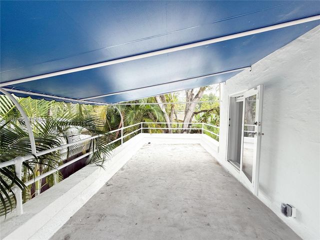 5835 La Gorce Dr, Miami Beach, FL 33140