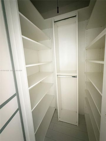 5835 La Gorce Dr, Miami Beach, FL 33140