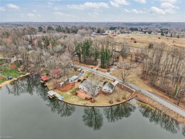 3910 Waterton Road, Summerfield, NC 27358