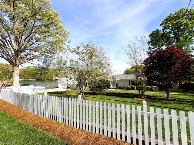 3910 Waterton Road, Summerfield, NC 27358