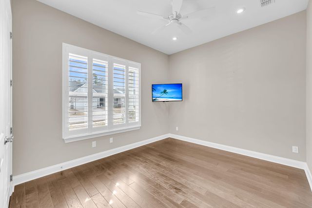 327 Tupelo Lake Drive, Summerville, SC 29486