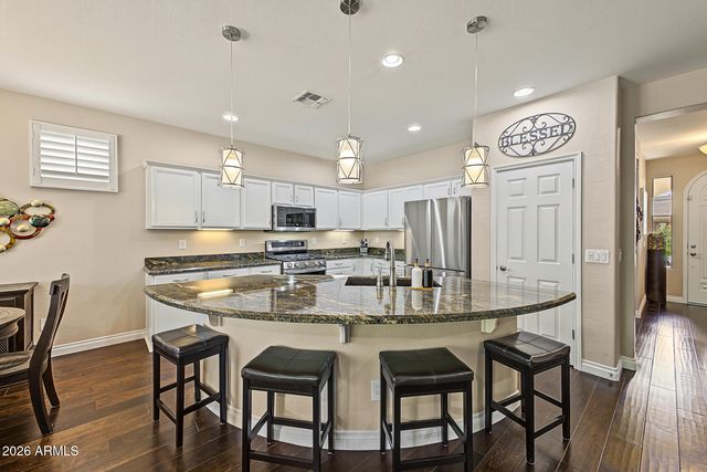 932 E VESPER Trail, Queen Creek, AZ 85140
