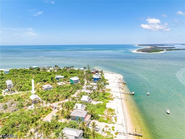140 Mourning Dove DR, Upper Captiva, FL 33924