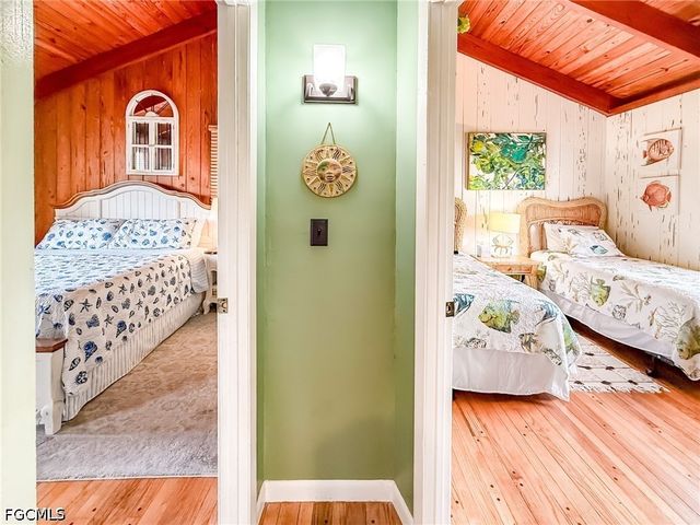 140 Mourning Dove DR, Upper Captiva, FL 33924
