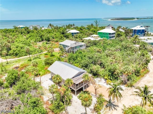 140 Mourning Dove DR, Upper Captiva, FL 33924