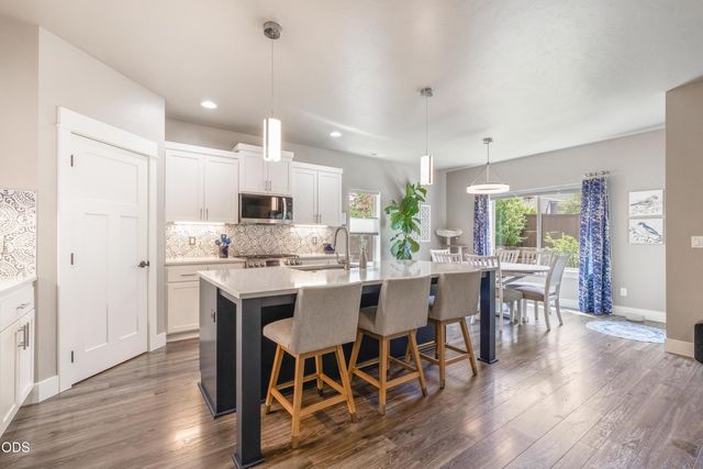 63315 Wrangler Place, Bend, OR 97703