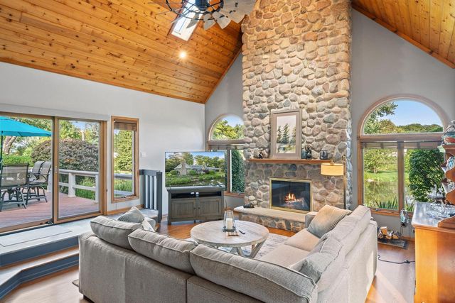 N1817 Wildwood DRIVE, Lake Geneva, WI 53147
