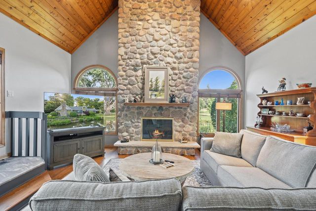 N1817 Wildwood DRIVE, Lake Geneva, WI 53147