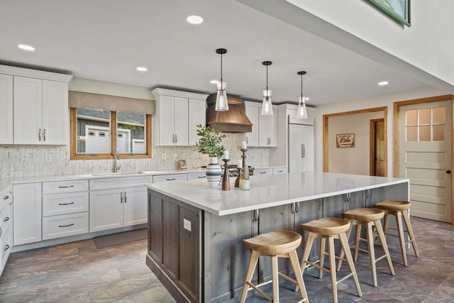 N1817 Wildwood DRIVE, Lake Geneva, WI 53147