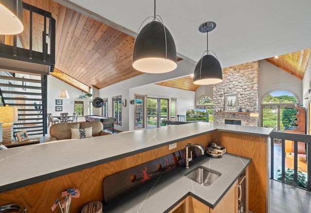 N1817 Wildwood DRIVE, Lake Geneva, WI 53147