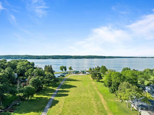 N1817 Wildwood DRIVE, Lake Geneva, WI 53147