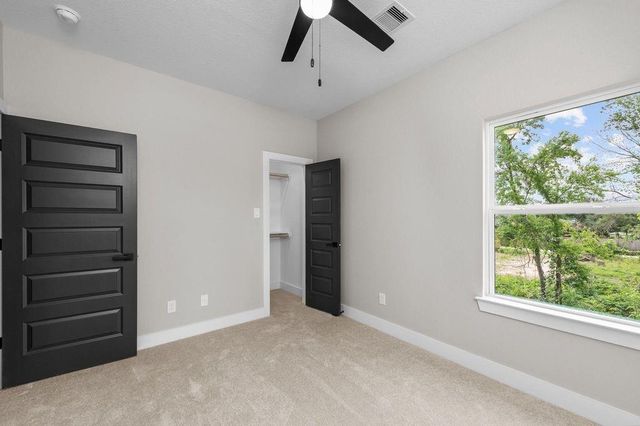 969 Reverend B J Lewis Drive B, Houston, TX 77088