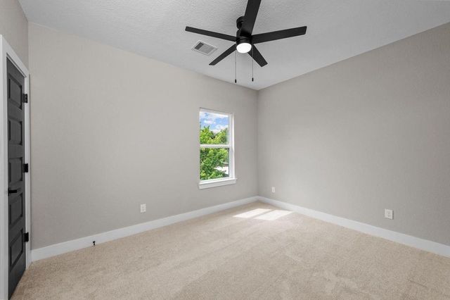 969 Reverend B J Lewis Drive B, Houston, TX 77088