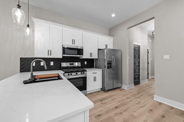 969 Reverend B J Lewis Drive B, Houston, TX 77088
