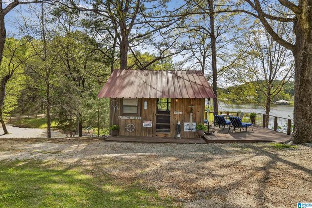 488 SULPHUR CREEK LANE, Sylacauga, AL 35151