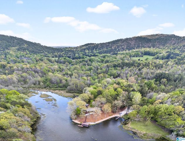 488 SULPHUR CREEK LANE, Sylacauga, AL 35151
