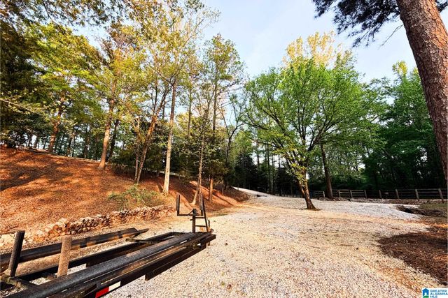 488 SULPHUR CREEK LANE, Sylacauga, AL 35151