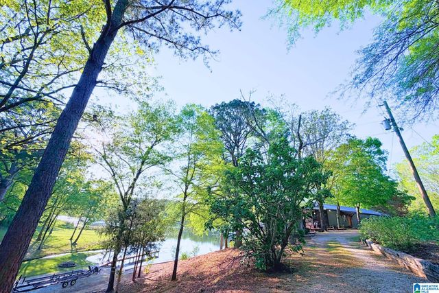 488 SULPHUR CREEK LANE, Sylacauga, AL 35151