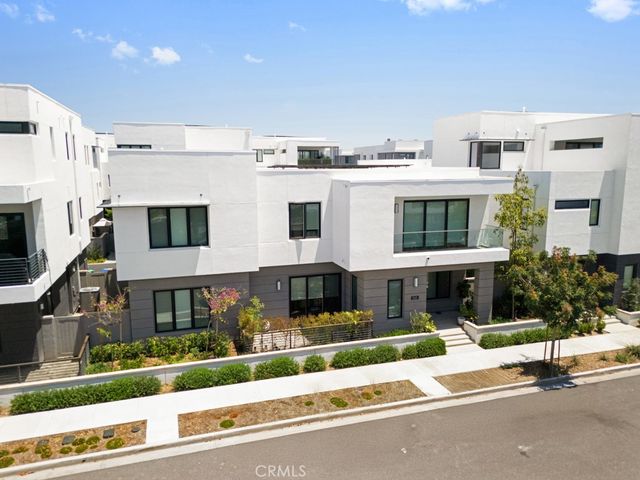 2165 Peebler Way, Tustin, CA 92782