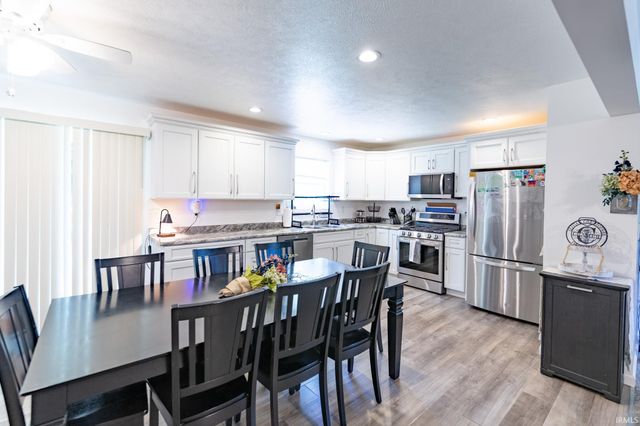 29715 Cardinal Avenue, Elkhart, IN 46516