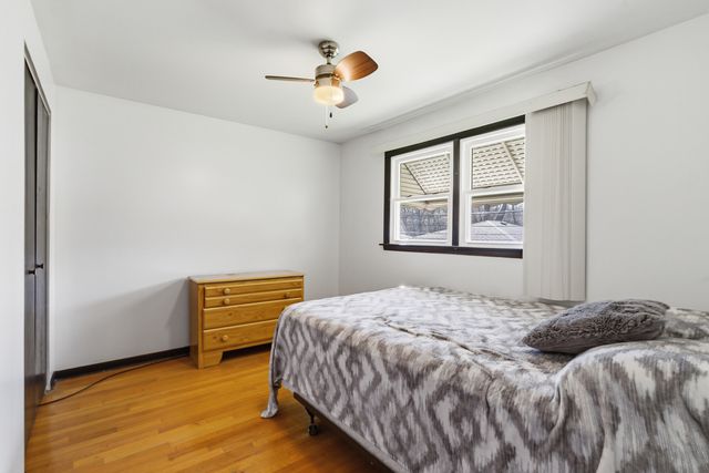 14114 S Saginaw Avenue, Burnham, IL 60633