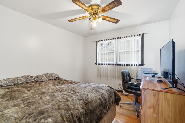 14114 S Saginaw Avenue, Burnham, IL 60633