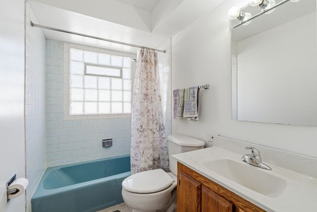 14114 S Saginaw Avenue, Burnham, IL 60633