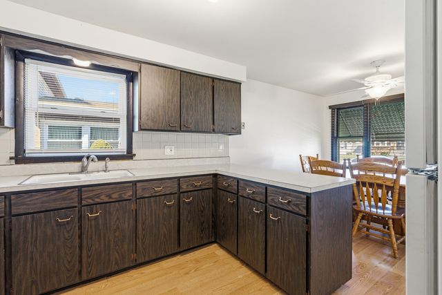 14114 S Saginaw Avenue, Burnham, IL 60633