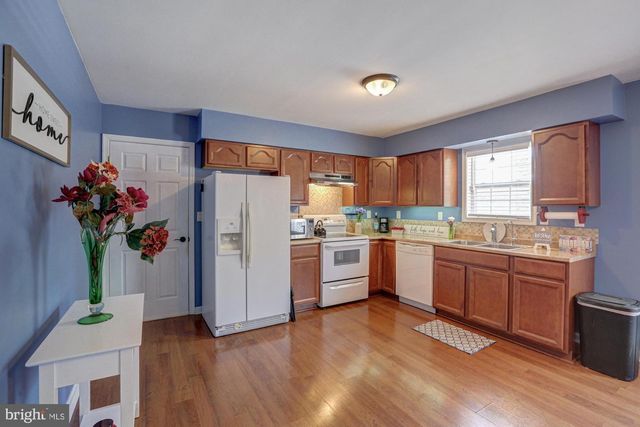 10228 BAYSIDE DR, Dover, DE 19901