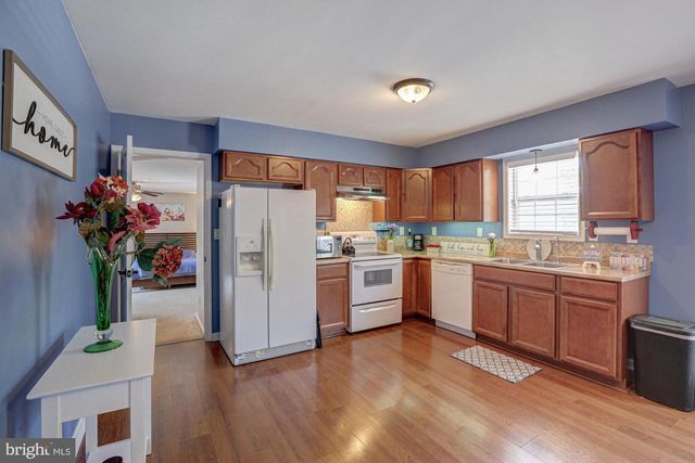 10228 BAYSIDE DR, Dover, DE 19901