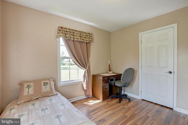 10228 BAYSIDE DR, Dover, DE 19901