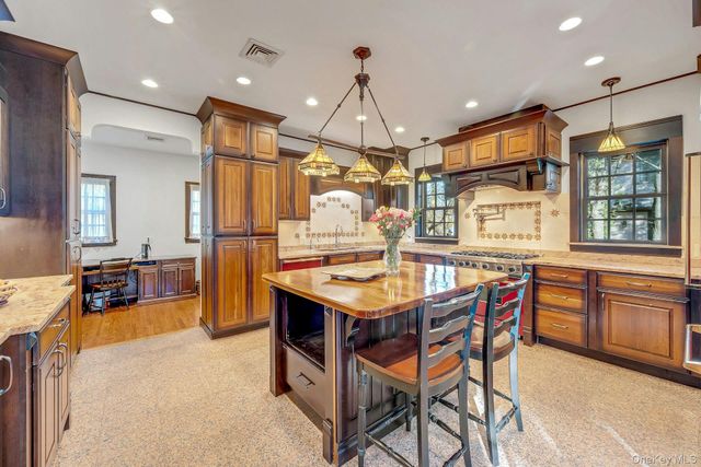 45 Wilmot Road, New Rochelle, NY 10804