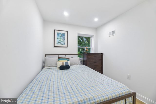 2364 13TH PL NE, Washington, DC 20018