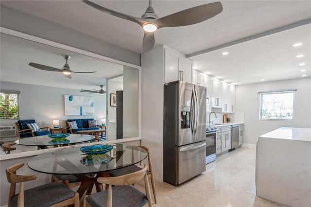 561 Bayshore Dr 6, Fort Lauderdale, FL 33304