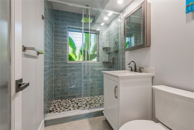 561 Bayshore Dr 6, Fort Lauderdale, FL 33304