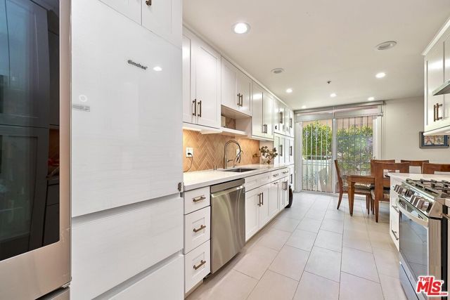 739 Lorraine Boulevard 103, Los Angeles, CA 90005