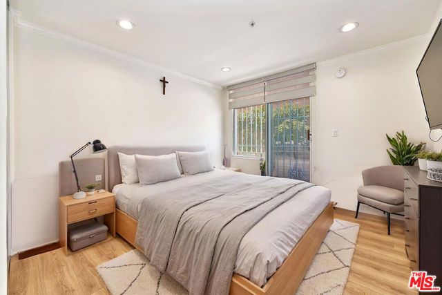 739 Lorraine Boulevard 103, Los Angeles, CA 90005