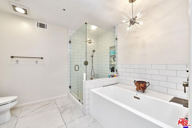 739 Lorraine Boulevard 103, Los Angeles, CA 90005