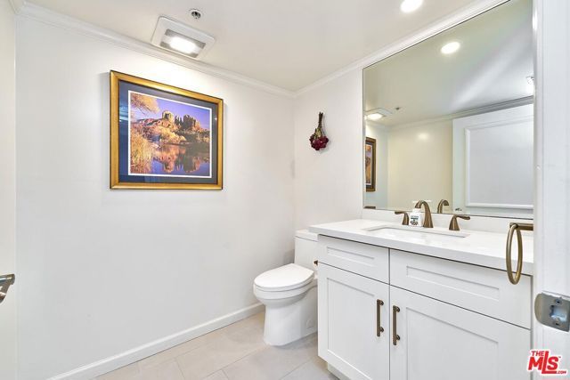 739 Lorraine Boulevard 103, Los Angeles, CA 90005