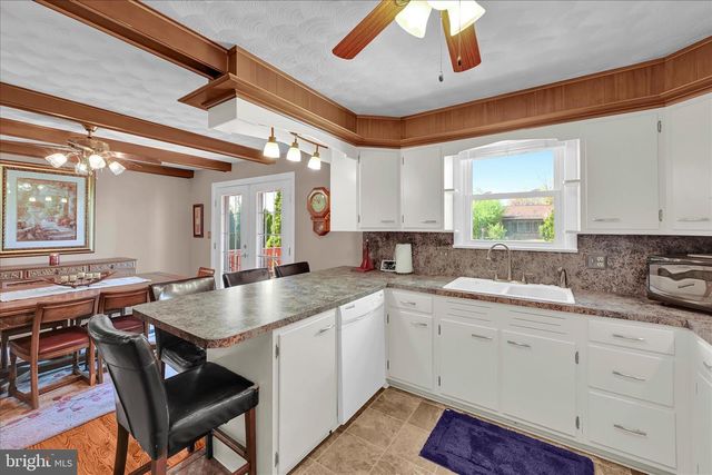 25 FREDERICK AVE, Denver, PA 17517