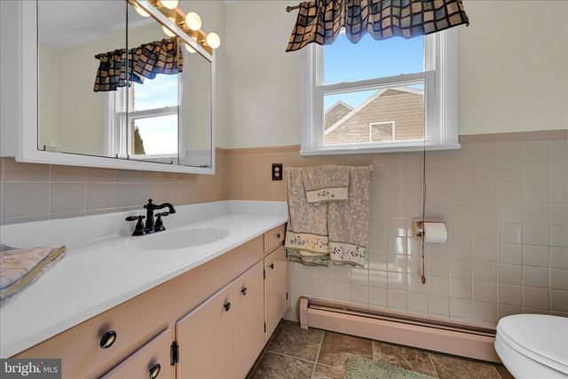 25 FREDERICK AVE, Denver, PA 17517