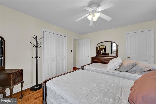 25 FREDERICK AVE, Denver, PA 17517