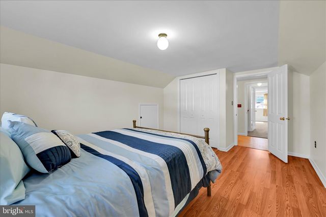 25 FREDERICK AVE, Denver, PA 17517