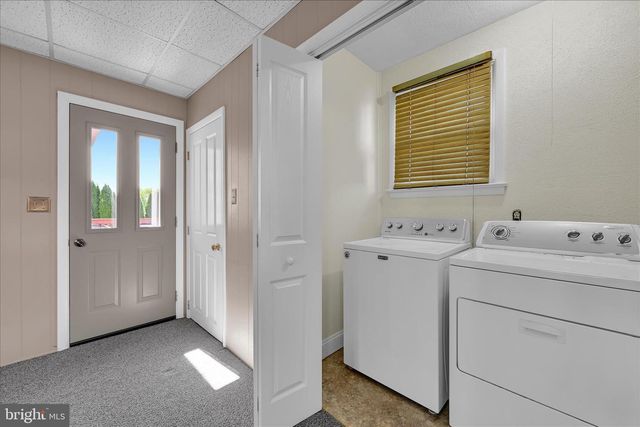 25 FREDERICK AVE, Denver, PA 17517
